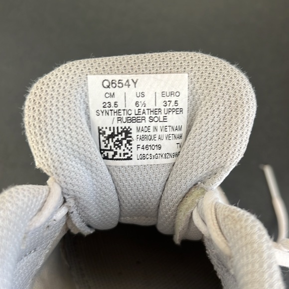 Asics Cheer 8 athletic cheerleading shoes Big Kid Size 6.5 - Picture 7 of 8